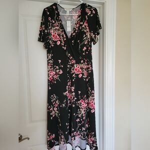 NWT White House Black Market Short Sleeve Pink/White/Black Cherry Floral Dress